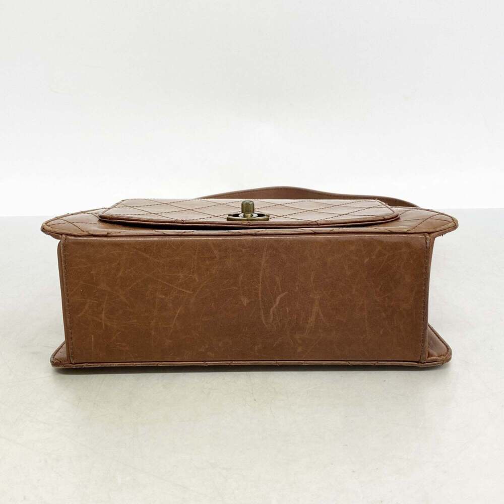 CHANEL Brown Lambskin Leather Shoulder Bag - Picture 3 of 12